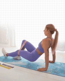 Exercício de ponte de glúteo com elástico