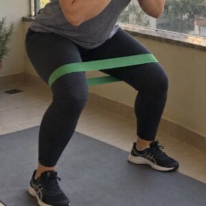 Foto enviada por Janete treinando com o elástico